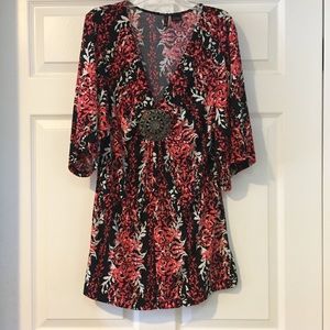 New Directions Tunic with Chest Decor Black Large